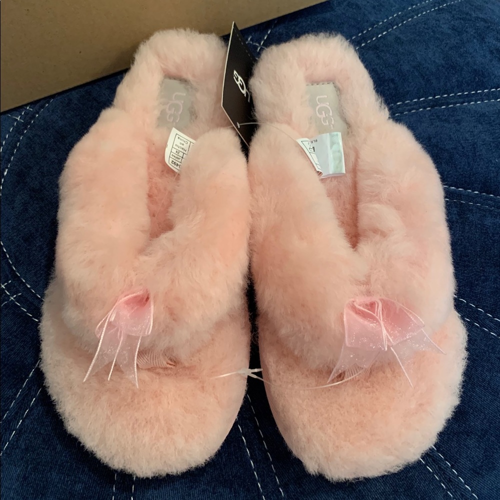 UGG Pink Fluff Flip Flop II